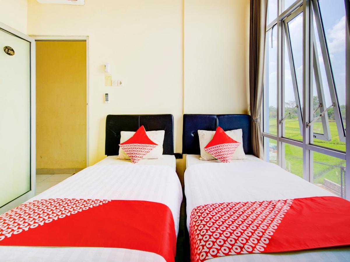 Oyo 3746 Double Tree Guesthouse Purwokerto Luaran gambar