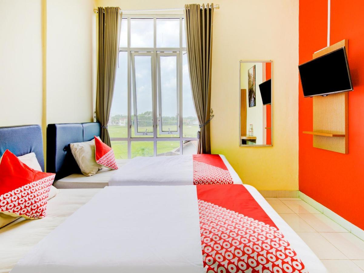 Oyo 3746 Double Tree Guesthouse Purwokerto Luaran gambar